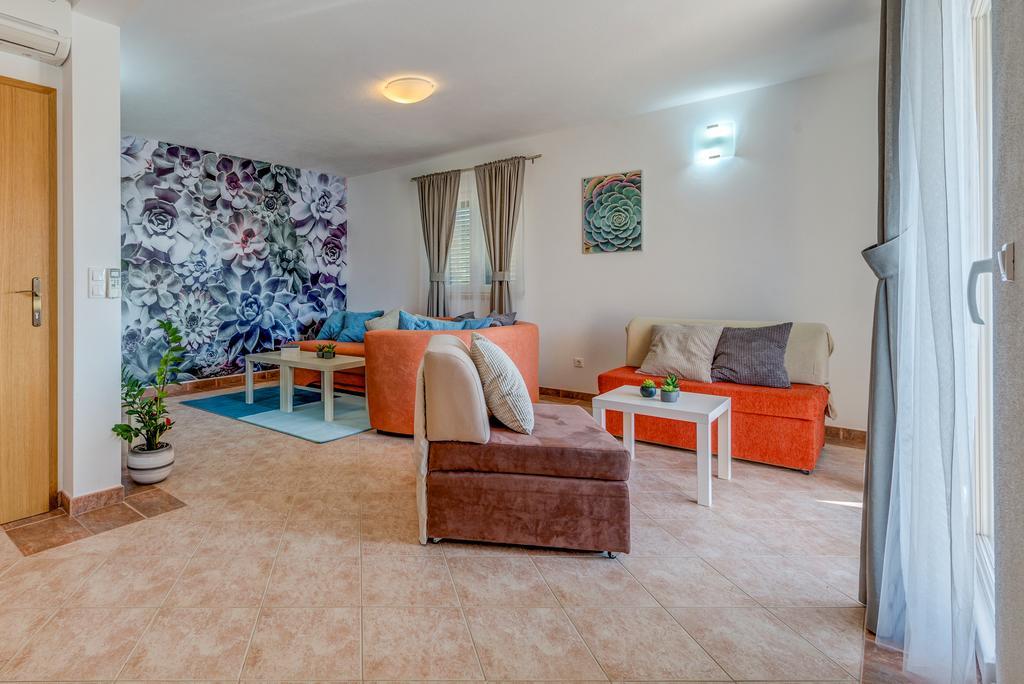 Holiday Home Mirna Vala Sevid Exterior foto