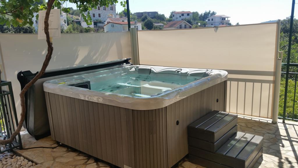 Holiday Home Mirna Vala Sevid Exterior foto