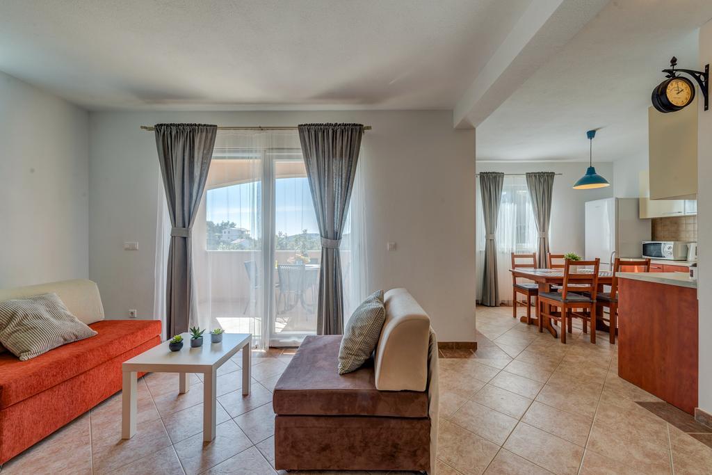 Holiday Home Mirna Vala Sevid Exterior foto